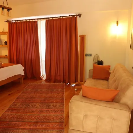 Istlada Tas Ev - Kekova View Kapaklı
