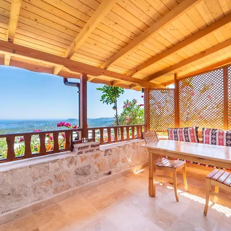 Istlada Tas Ev - Kekova View Kapaklı