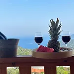 Istlada Tas Ev - Kekova View Kapaklı